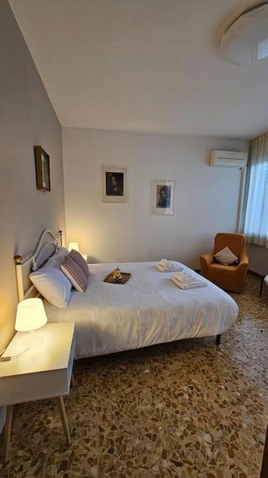 Monticelli Apt - 6 Posti Letto ฟลอเรนซ์ ภายนอก รูปภาพ
